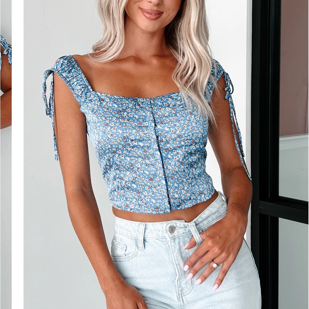Floral Bracket Top - NWOT
